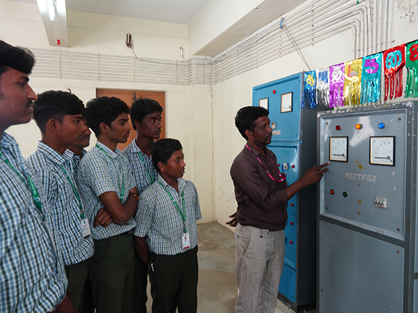 Electrical & Electronics Engineering Lab